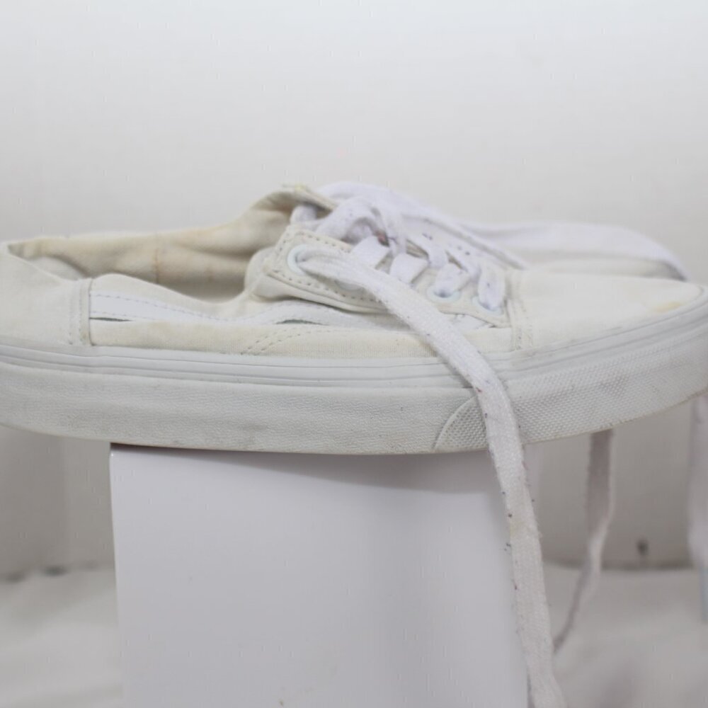 VANS - Picture 5 of 9